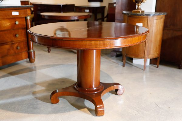 Extending table, Scandinavian origin, mid 19th century - Tables and Desks