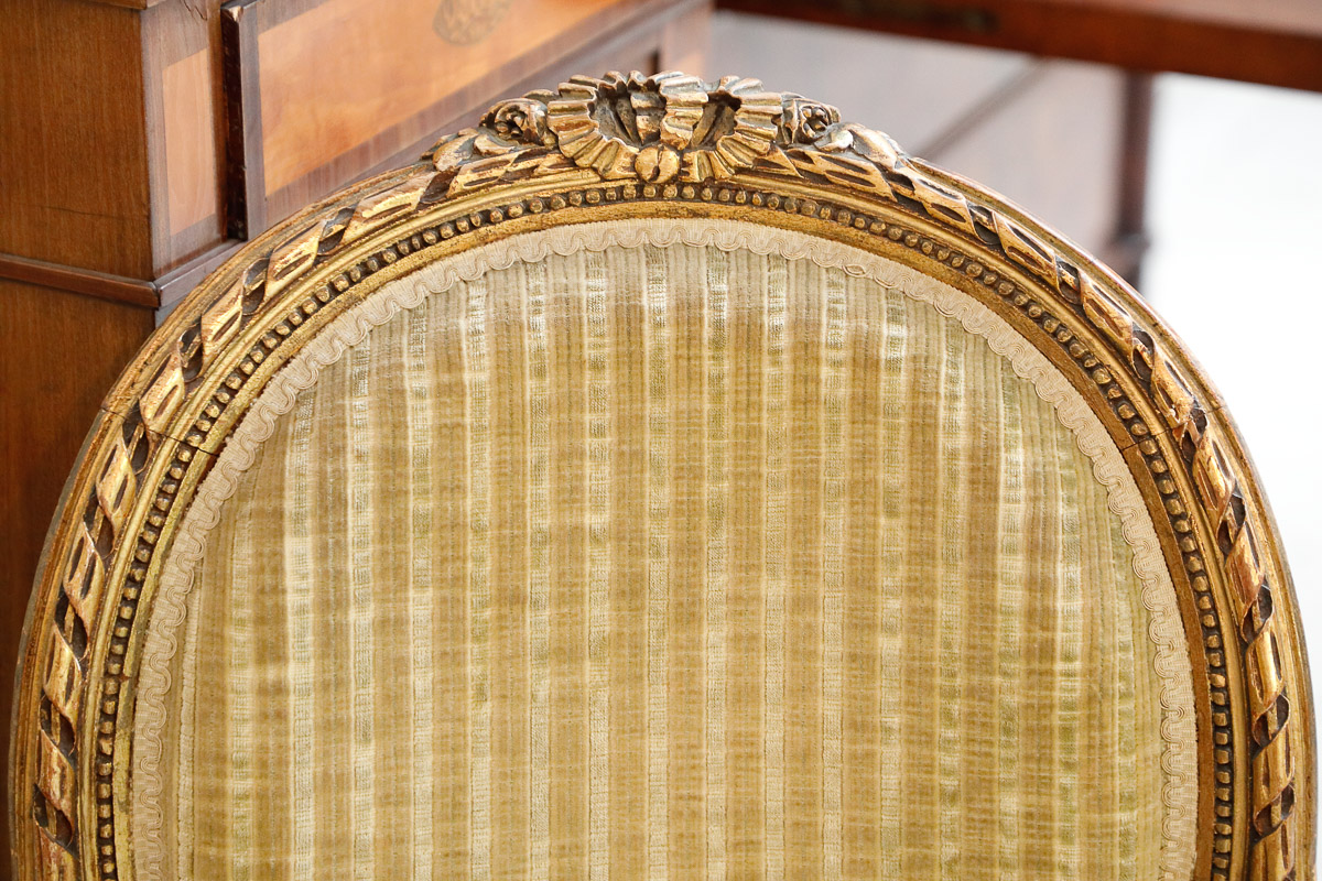 Salottino in legno dorato metà 800 - Divani, Sedie e Poltrone Salottino in legno dorato metà 800 - Divani, Sedie e Poltrone