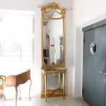 Crescent console in gilded wood - Consoles Crescent console in gilded wood - Consoles