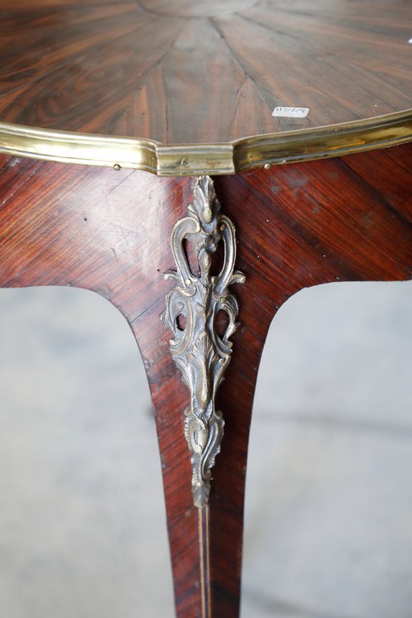 Tavolino tondo in bois de roses, Napoleone III - Tavoli e Scrittoi