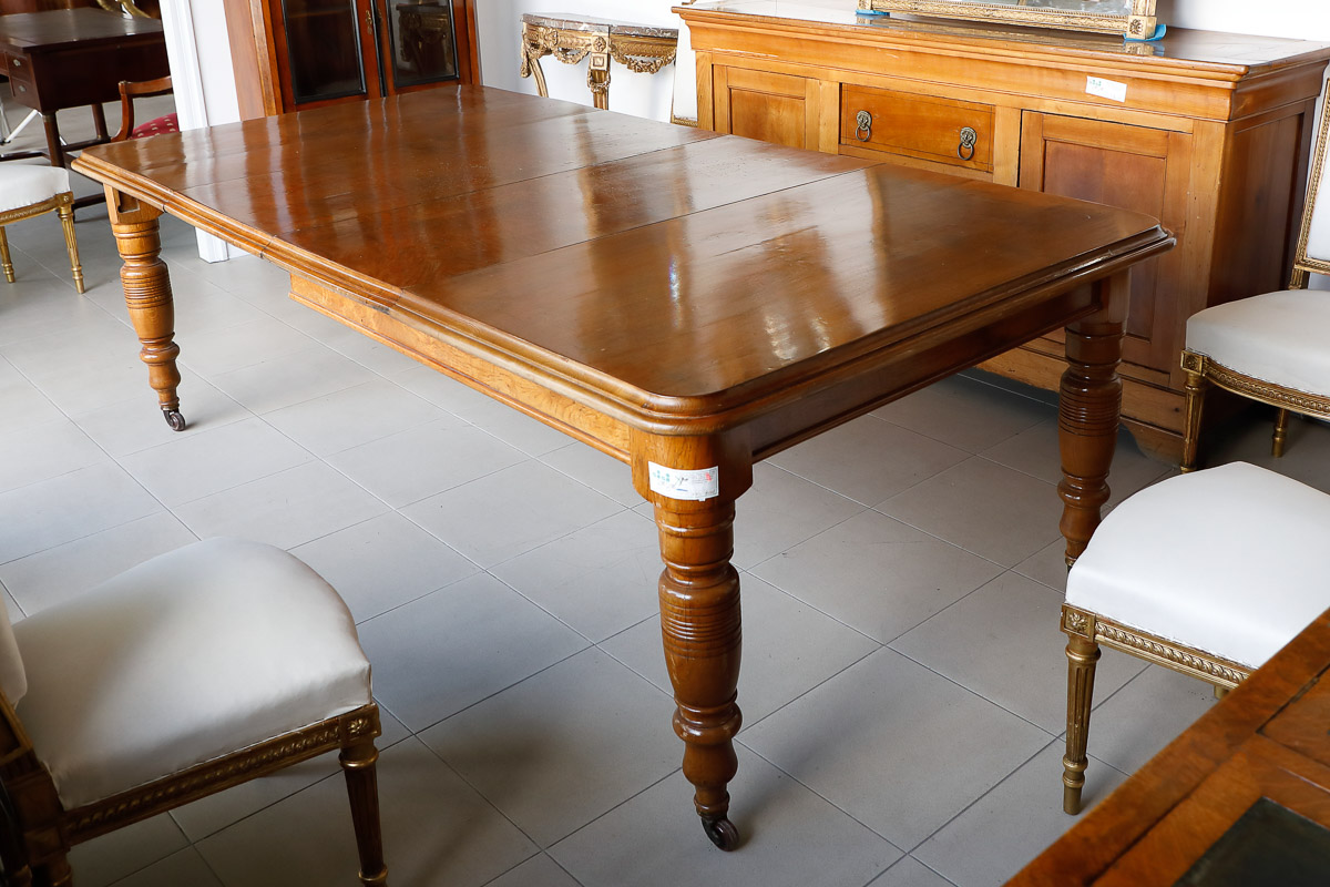 Tavolo a manovella allungabile in rovere e radica - Tavoli e Scrittoi Tavolo a manovella allungabile in rovere e radica - Tavoli e Scrittoi