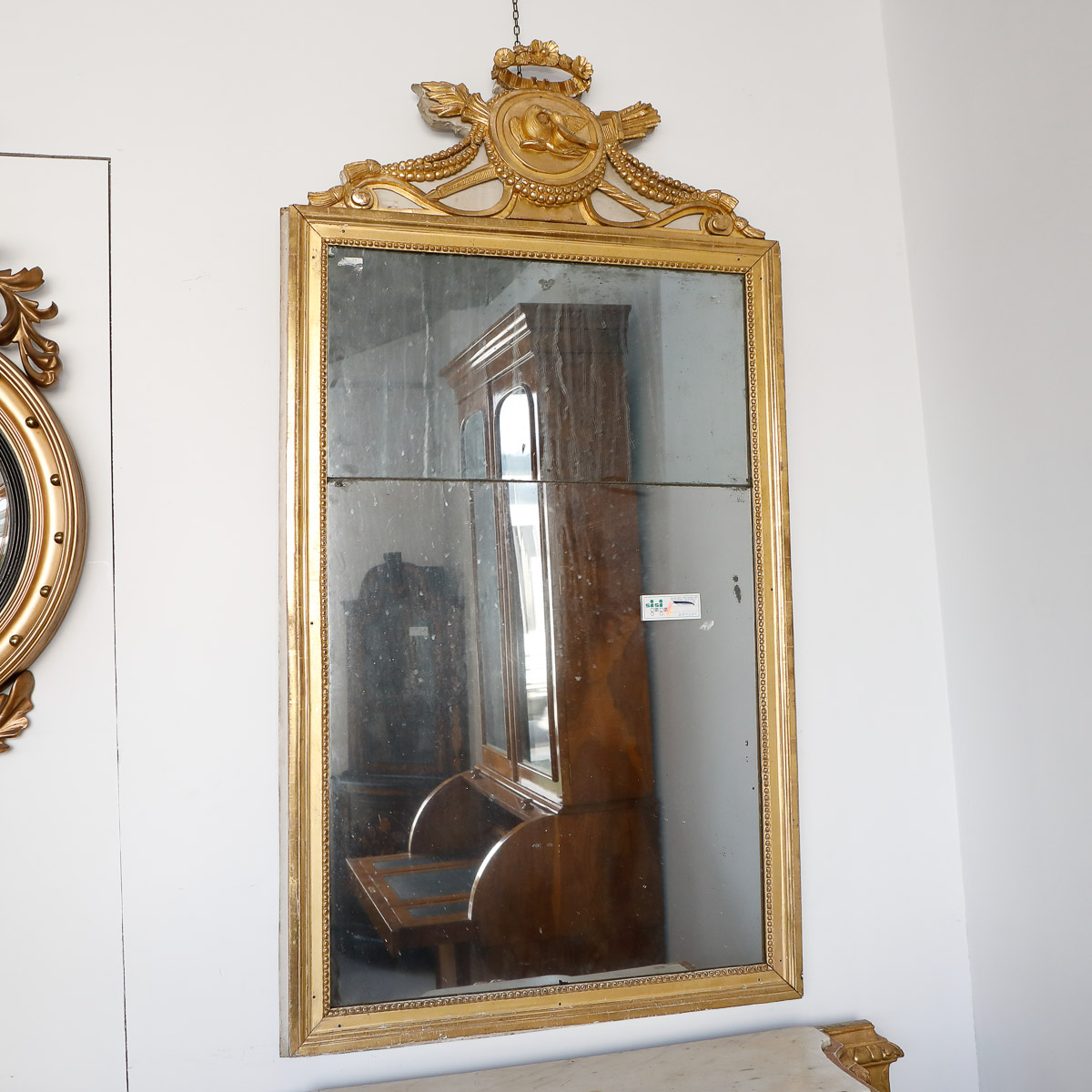 Wall mirror in lacquered and gilded wood, French, 18th century - Wall Mirrors Wall mirror in lacquered and gilded wood, French, 18th century - Wall Mirrors