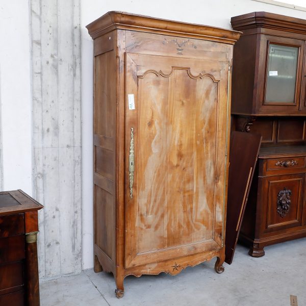 Cabinet in cherry with one door, France, 18th century - Wardrobes