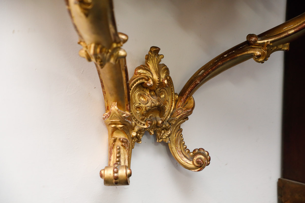 Wall console in carved gilded wood, France, 19th century - Consoles Wall console in carved gilded wood, France, 19th century - Consoles