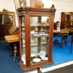 Glass unit in satinwood, England, Victorian era - Glass units