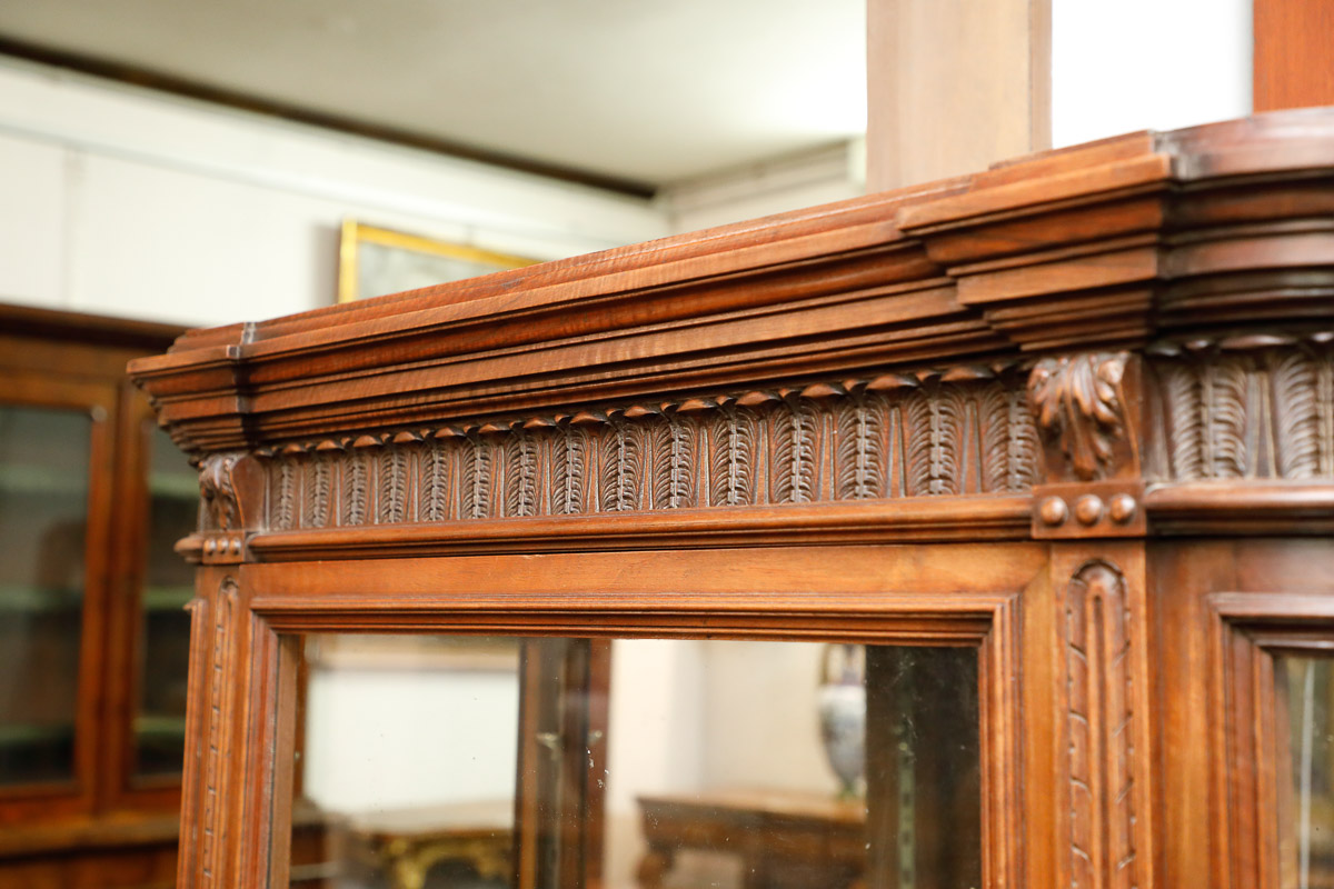 Glass unit in rounded walnut, France, Napoleon III. - Glass units Glass unit in rounded walnut, France, Napoleon III. - Glass units