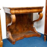 Console in carved gilded wood, French origin, 19th century - Consoles Console in carved gilded wood, French origin, 19th century - Consoles