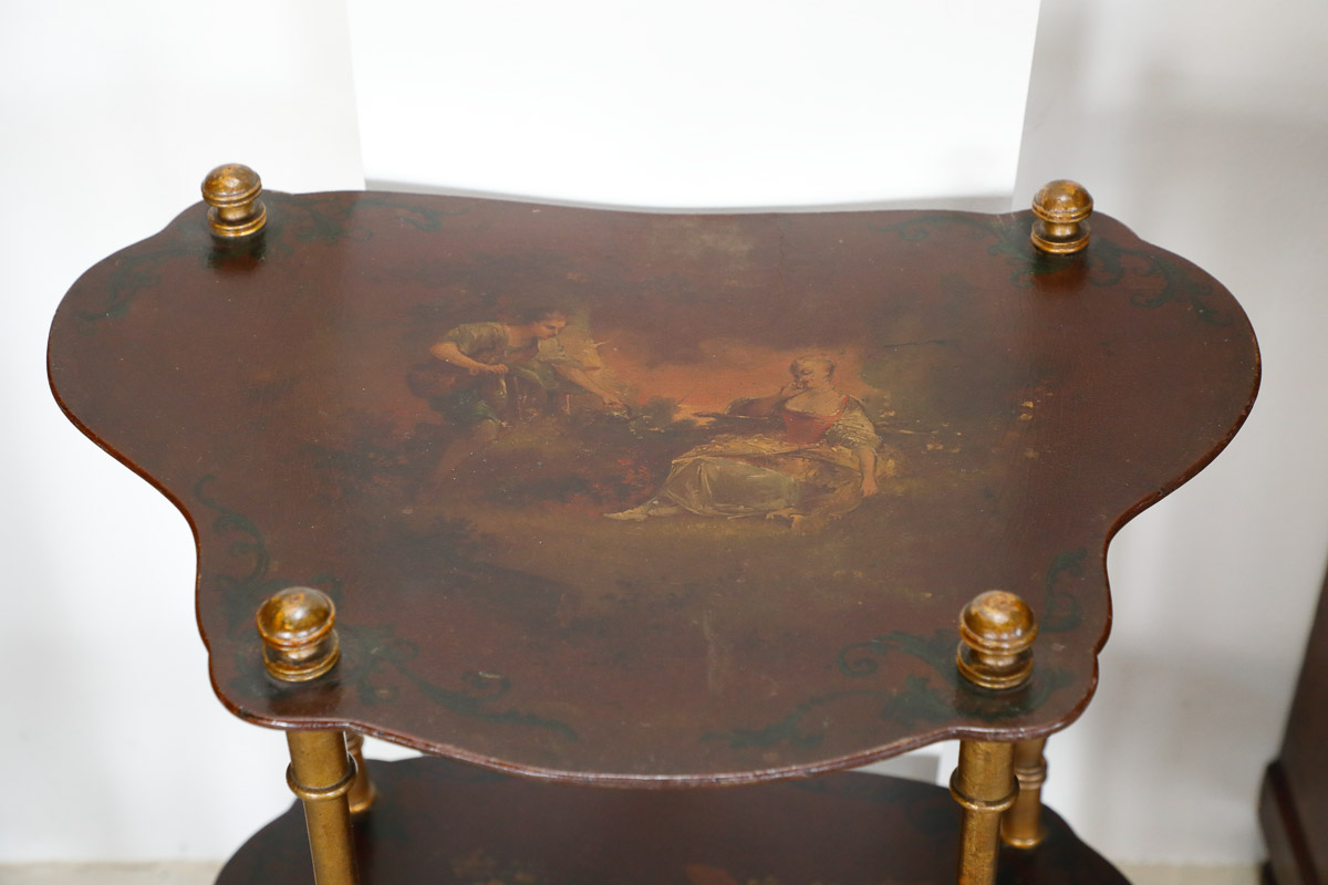 Two-level occasional table with paintings, Victorian era - Tables and Desks Two-level occasional table with paintings, Victorian era - Tables and Desks