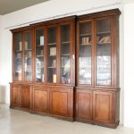 Bookcase in walnut with three doors, France, Napoleon III - Bookcases