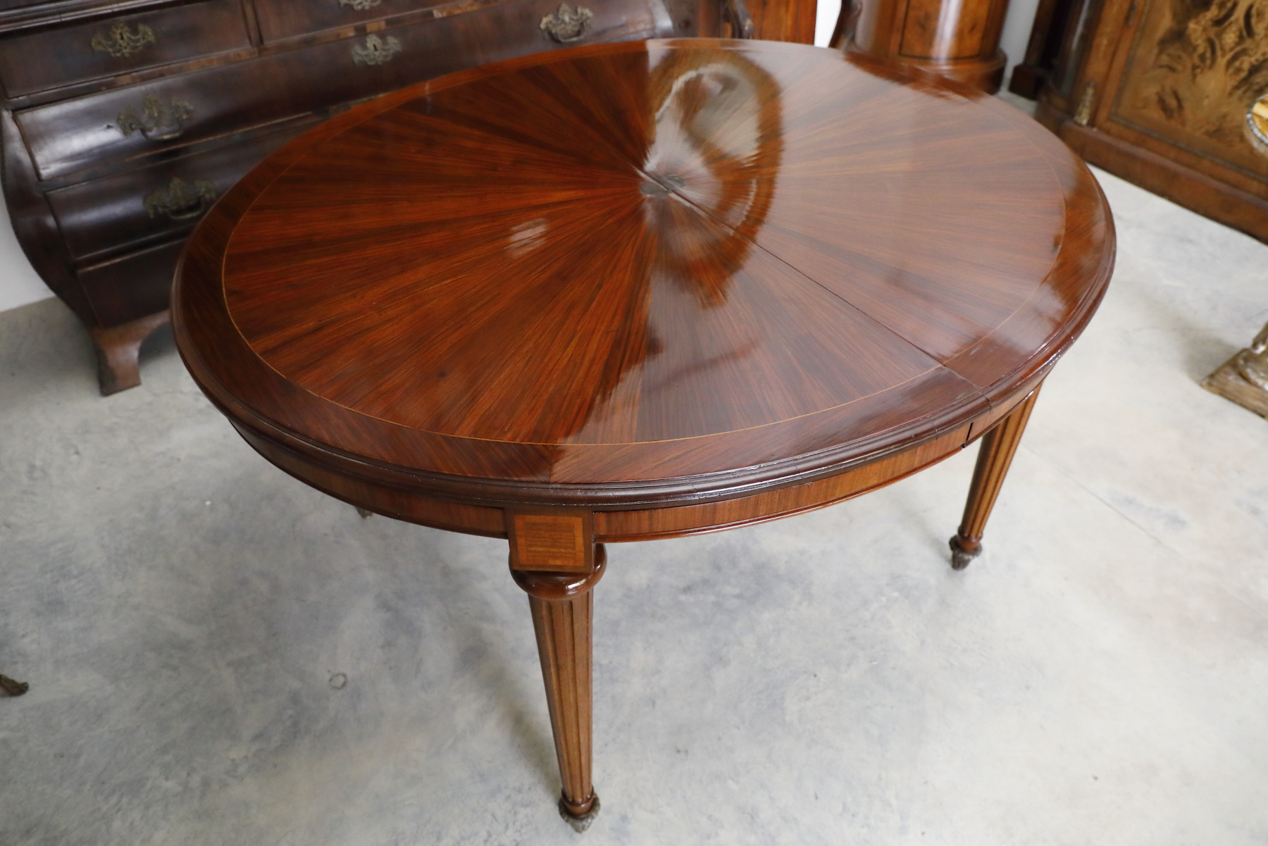 Extending table with flamed top, Napoleon III - Tables and Desks Extending table with flamed top, Napoleon III - Tables and Desks