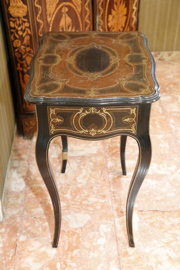 Occasional table in ebonized wood, in gilded bronze and brass - Tables and Desks