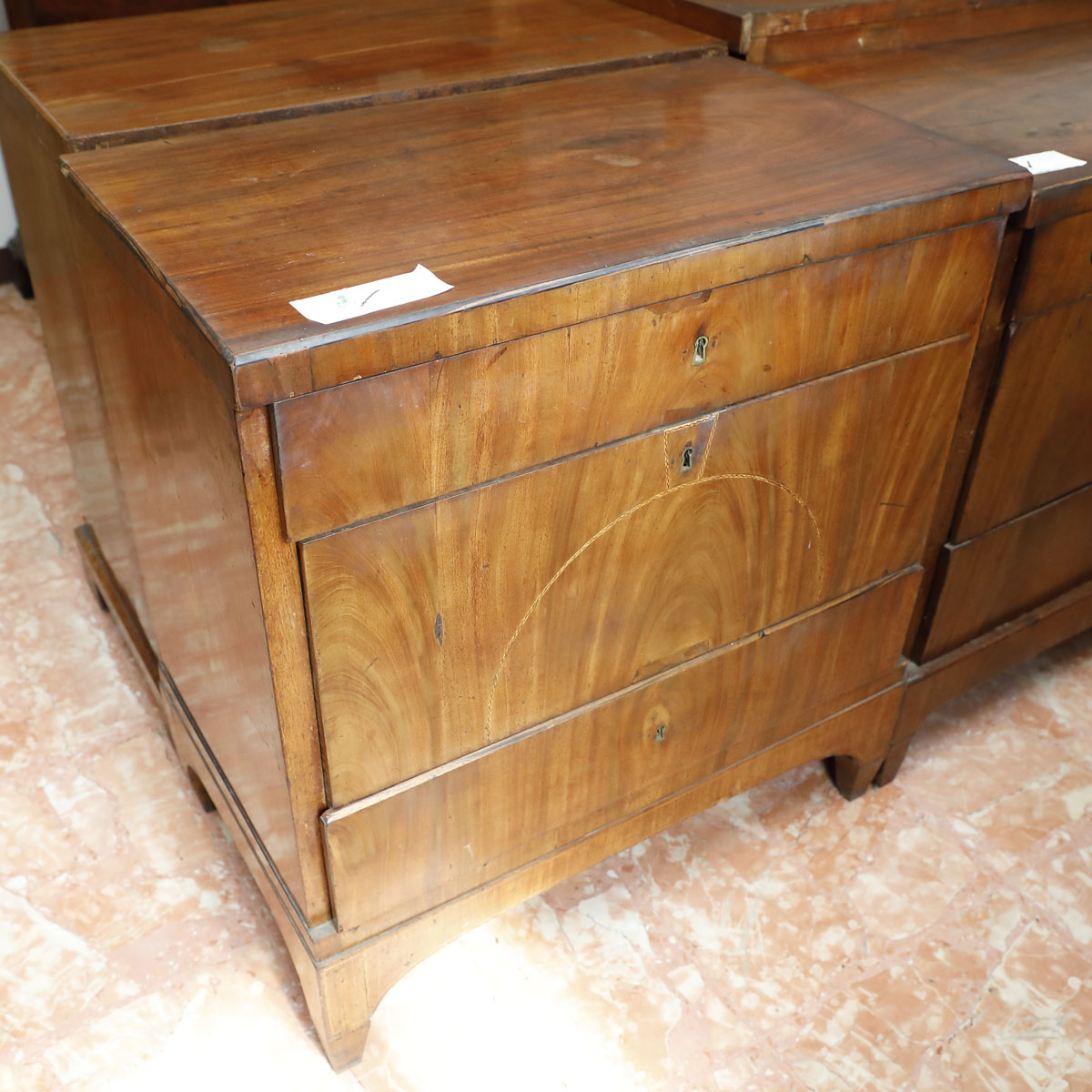 Comoncino in piuma di mogano, Biedermeier - Comò