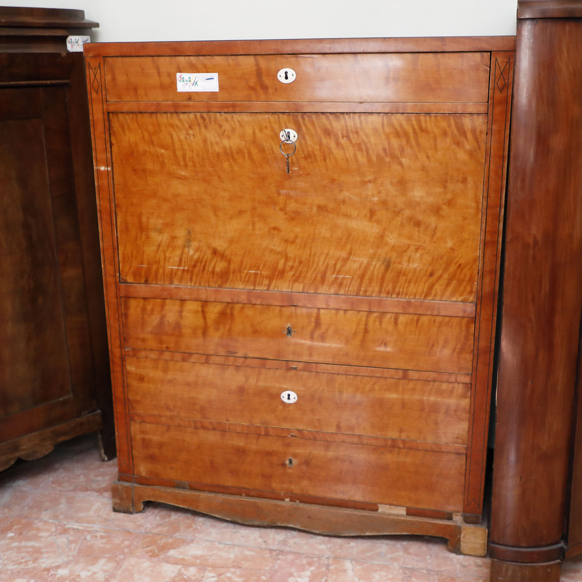 Secretaire in piuma di mogano, Epoca Carlo X - Secretaire e Ribalte Secretaire in piuma di mogano, Epoca Carlo X - Secretaire e Ribalte
