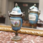 Oil painting on canvas with bagpipe player, 18th century - Furniture accessories Oil painting on canvas with bagpipe player, 18th century - Furniture accessories