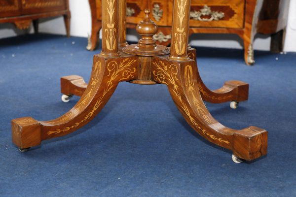 Tavolo ovale a vela, Inghilterra Epoca Vittoriana - Tavoli e Scrittoi