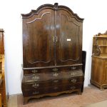 Wind-out table in mahogany, Victorian era - Tables and Desks Wind-out table in mahogany, Victorian era - Tables and Desks