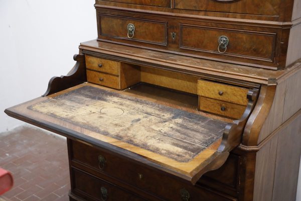 Libreria a due ante con secretaire, Italia 800 - Librerie, Secretaire e Ribalte