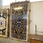 Marble top with white base with inlays with stones - Furniture accessories, Tables and Desks Marble top with white base with inlays with stones - Furniture accessories, Tables and Desks