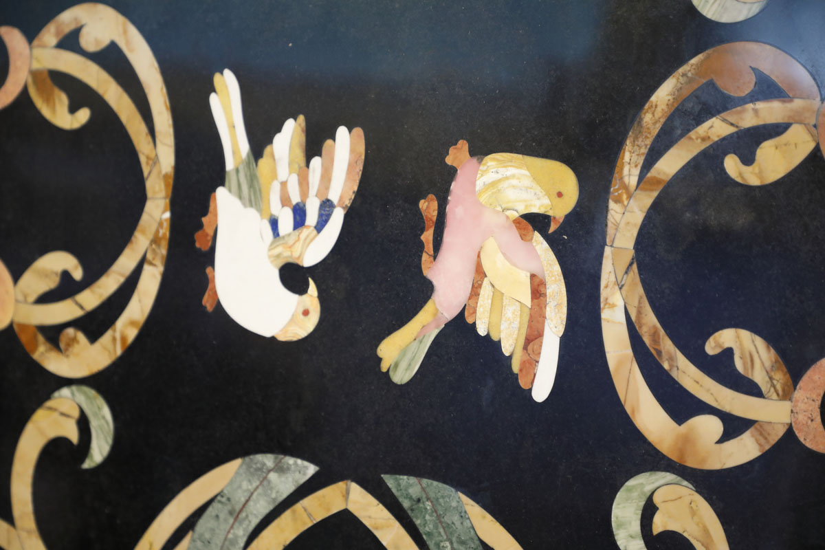 Inlaid marble top with stones - Furniture accessories, Tables and Desks Inlaid marble top with stones - Furniture accessories, Tables and Desks