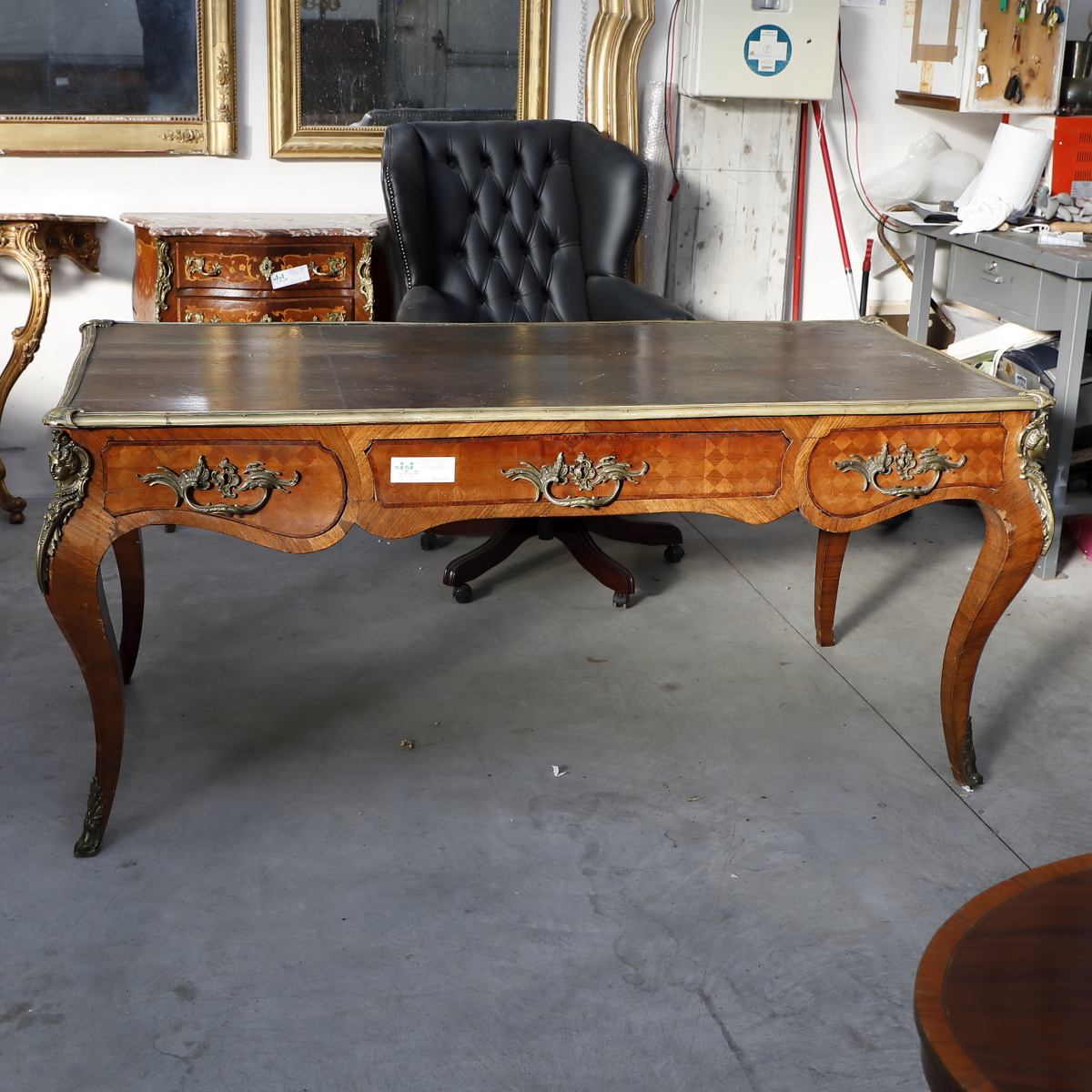 Tavolino in bois de roses intarsiato - Tavoli e Scrittoi Tavolino in bois de roses intarsiato - Tavoli e Scrittoi