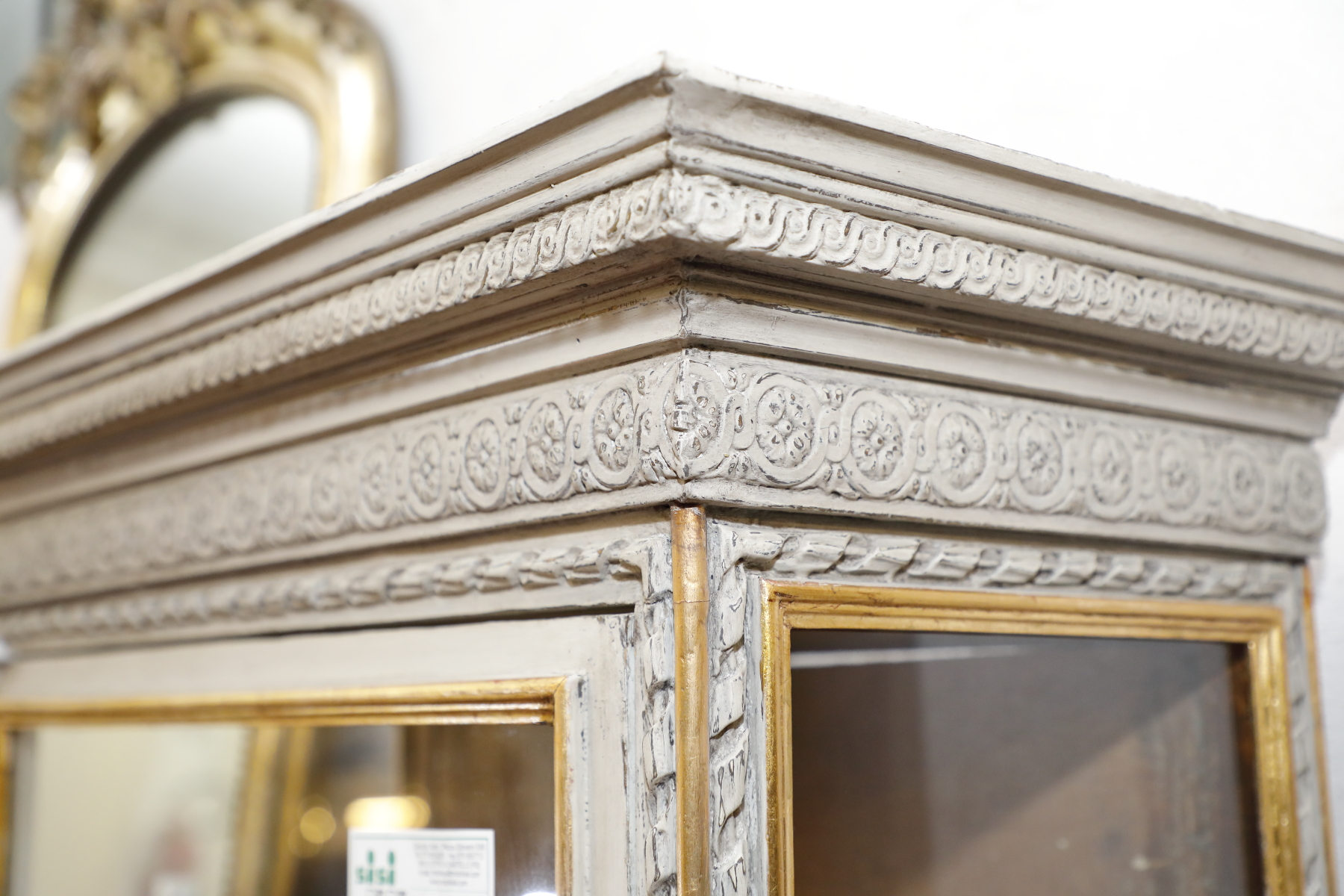 Single door glass unit in lacquered and gilded wood - Glass units Single door glass unit in lacquered and gilded wood - Glass units