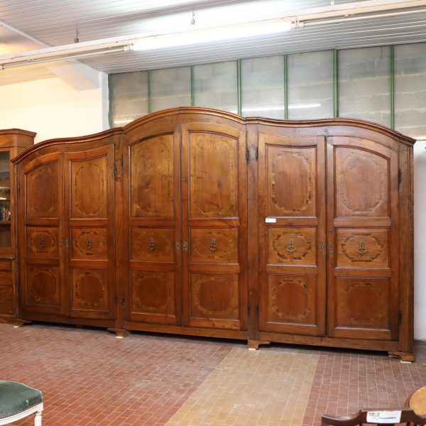 Italian wardrobe with 6 doors in walnut with inlays - Wardrobes