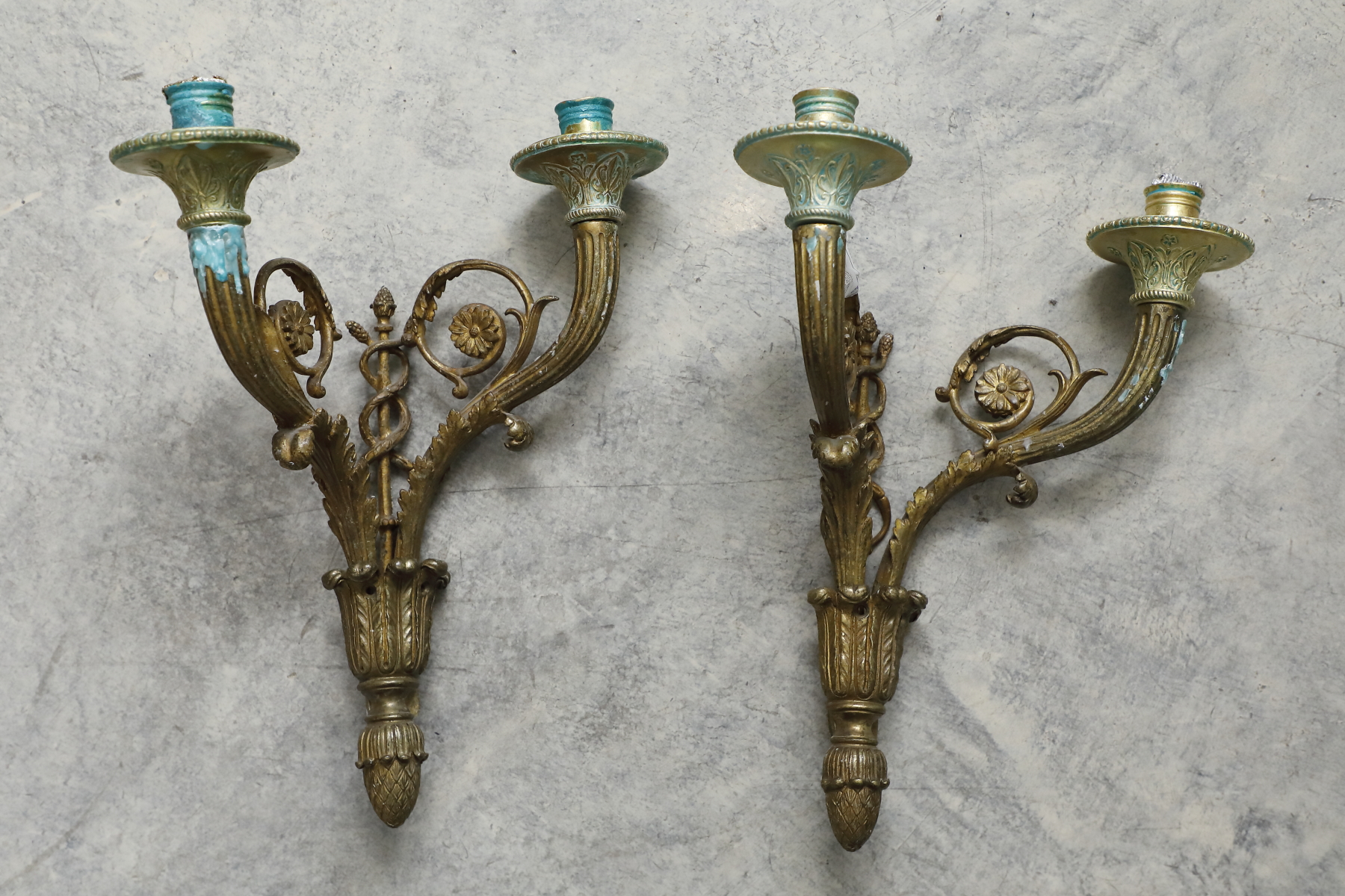 Pair of appliqués in gilded bronze - Furniture accessories Pair of appliqués in gilded bronze - Furniture accessories