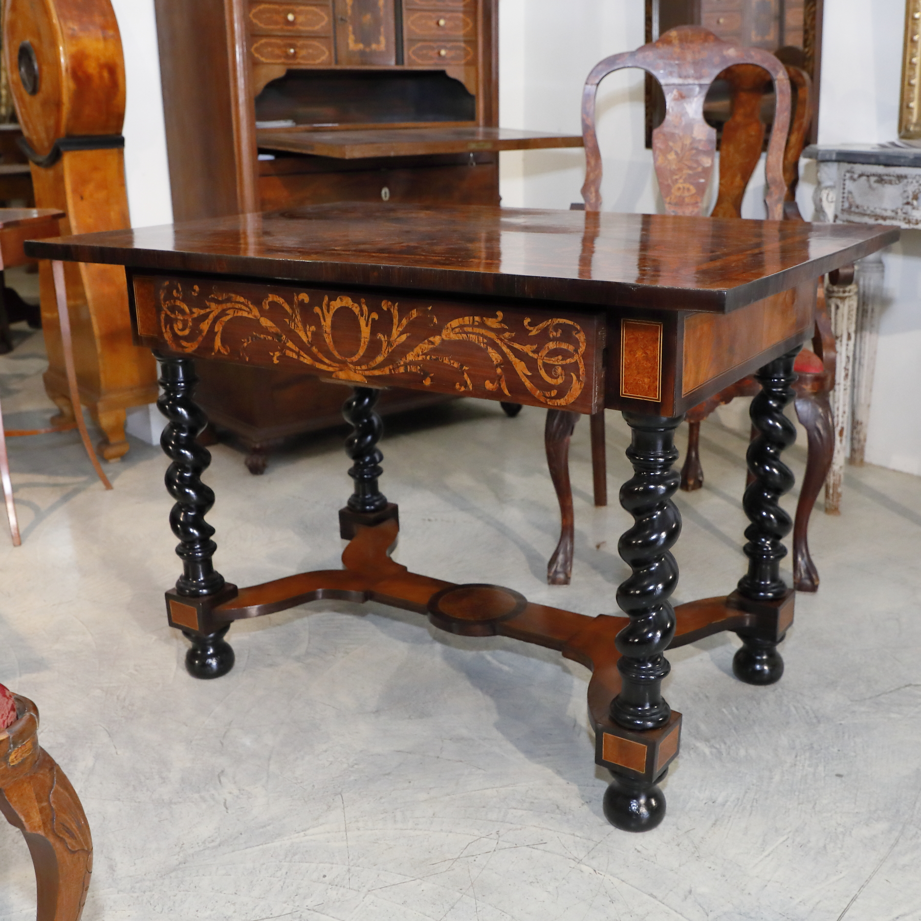 Wind-out extending table in oak - Tables and Desks Wind-out extending table in oak - Tables and Desks