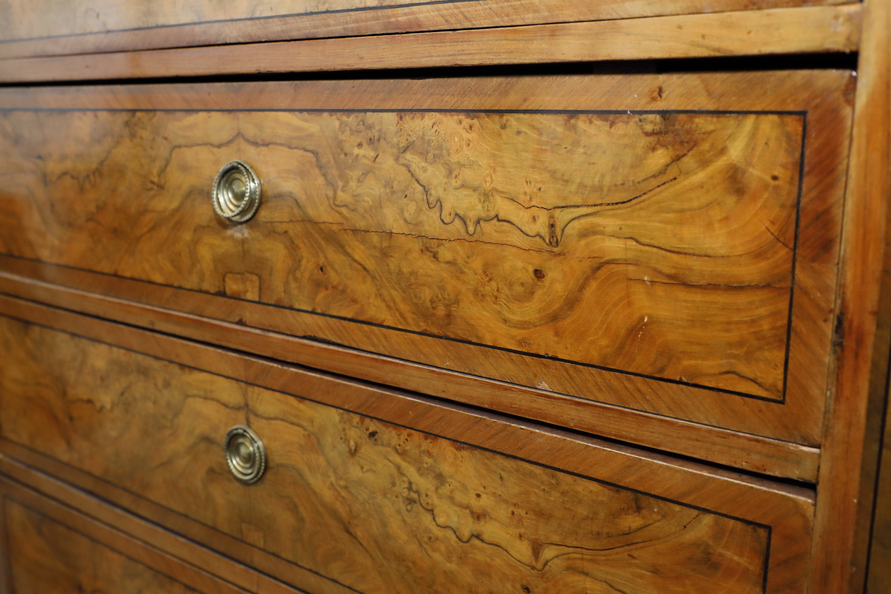 Settimino in noce e radica di noce epoca Luigi Filippo - Comò Settimino in noce e radica di noce epoca Luigi Filippo - Comò