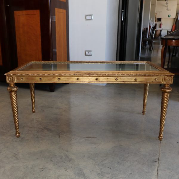 Tavolino in legno dorato apribile a bacheca origine italiana epoca 800 - Tavoli e Scrittoi, Vetrine