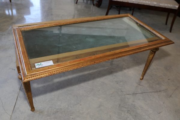 Tavolino in legno dorato apribile a bacheca origine italiana epoca 800 - Tavoli e Scrittoi, Vetrine