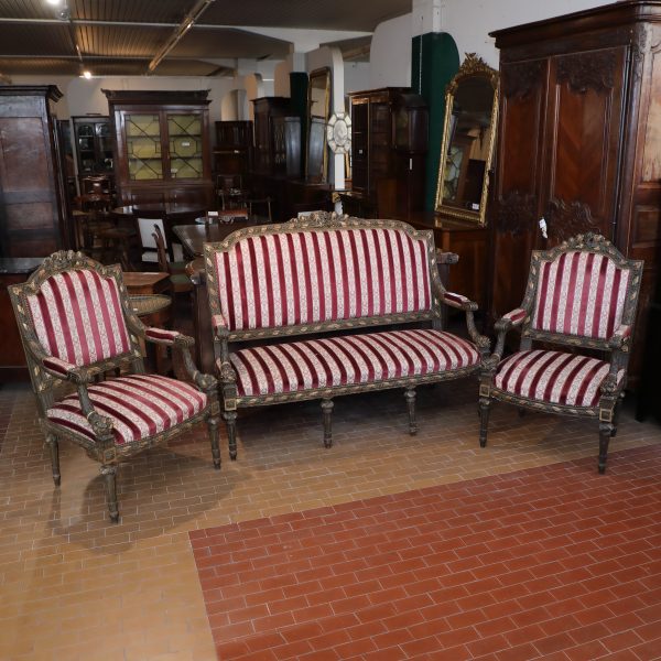 Salotto divano + coppia di poltrone in legno e lumeggiatura in oro - Sedie e Poltrone