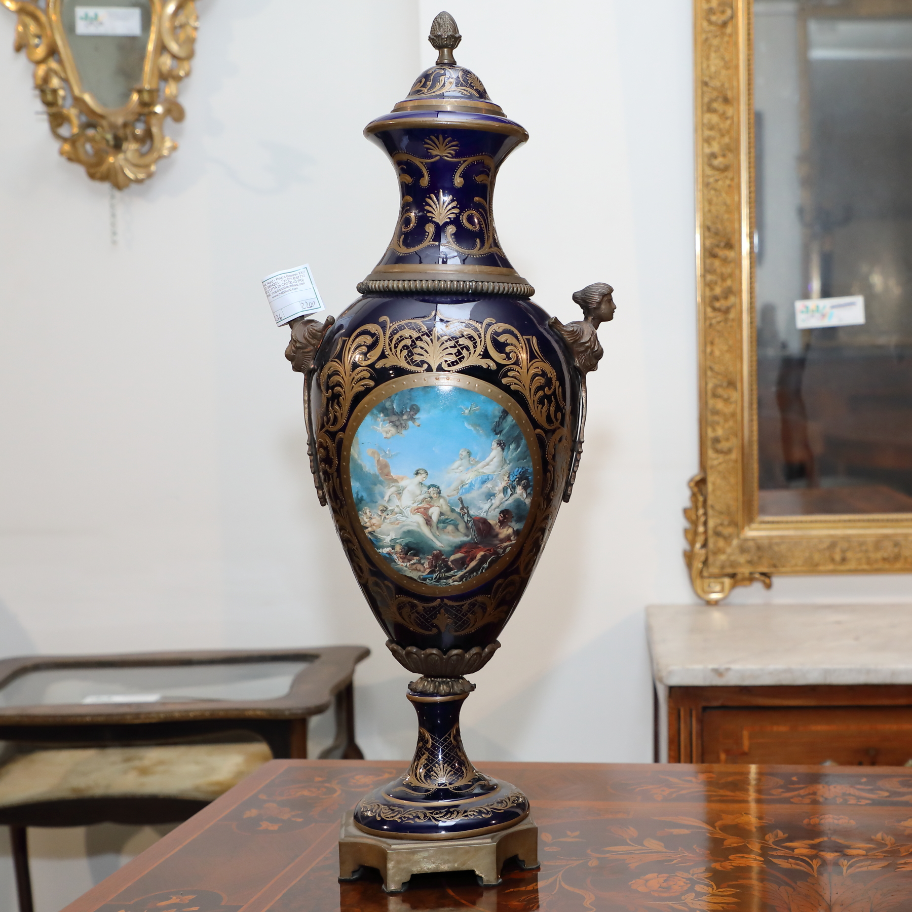 Vaso in porcellana dipinta e bronzo - Complementi d'arredo Vaso in porcellana dipinta e bronzo - Complementi d'arredo