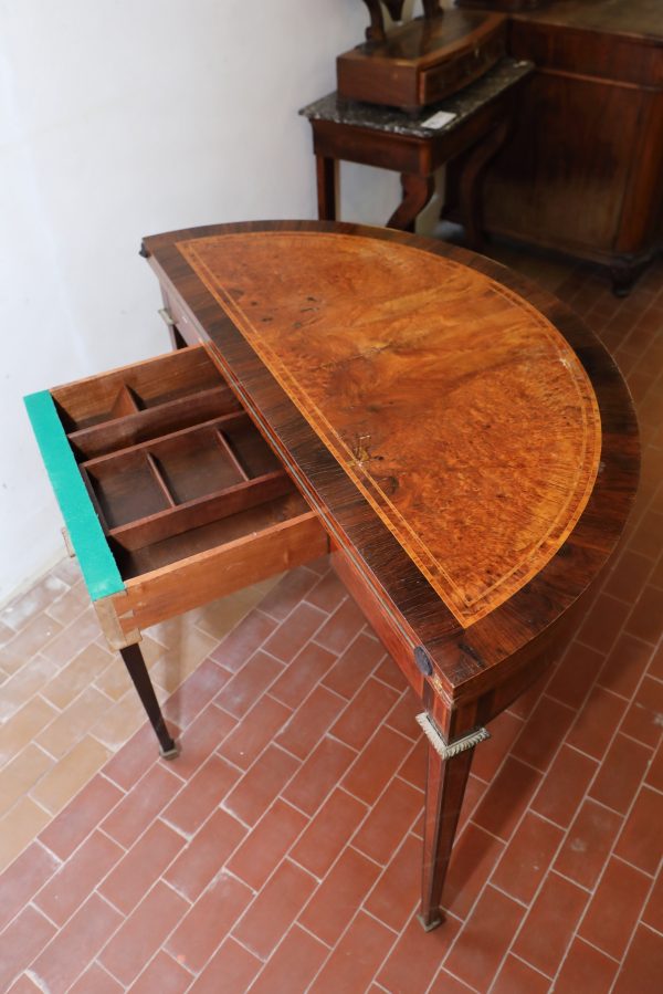 Tavolo da gioco a demi-lunedi Origine francese Epoca XIX sec. - Tavoli e Scrittoi, Uncategorized