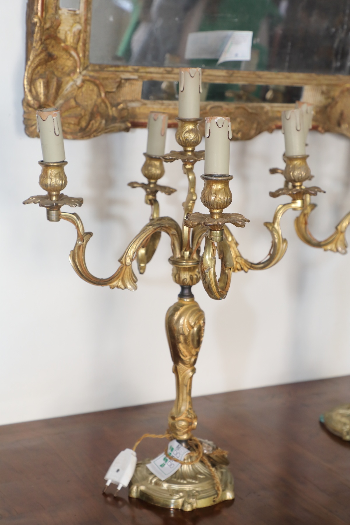 2 Candelieri in bronzo dorato a 5 luci - Complementi d'arredo 2 Candelieri in bronzo dorato a 5 luci - Complementi d'arredo