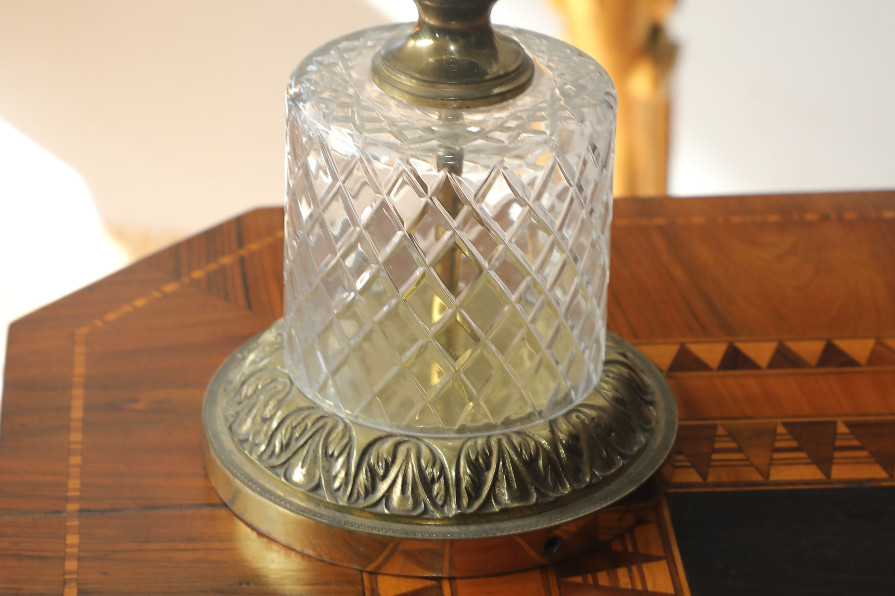 Lampada vetro e bronzo dorato - Complementi d'arredo Lampada vetro e bronzo dorato - Complementi d'arredo