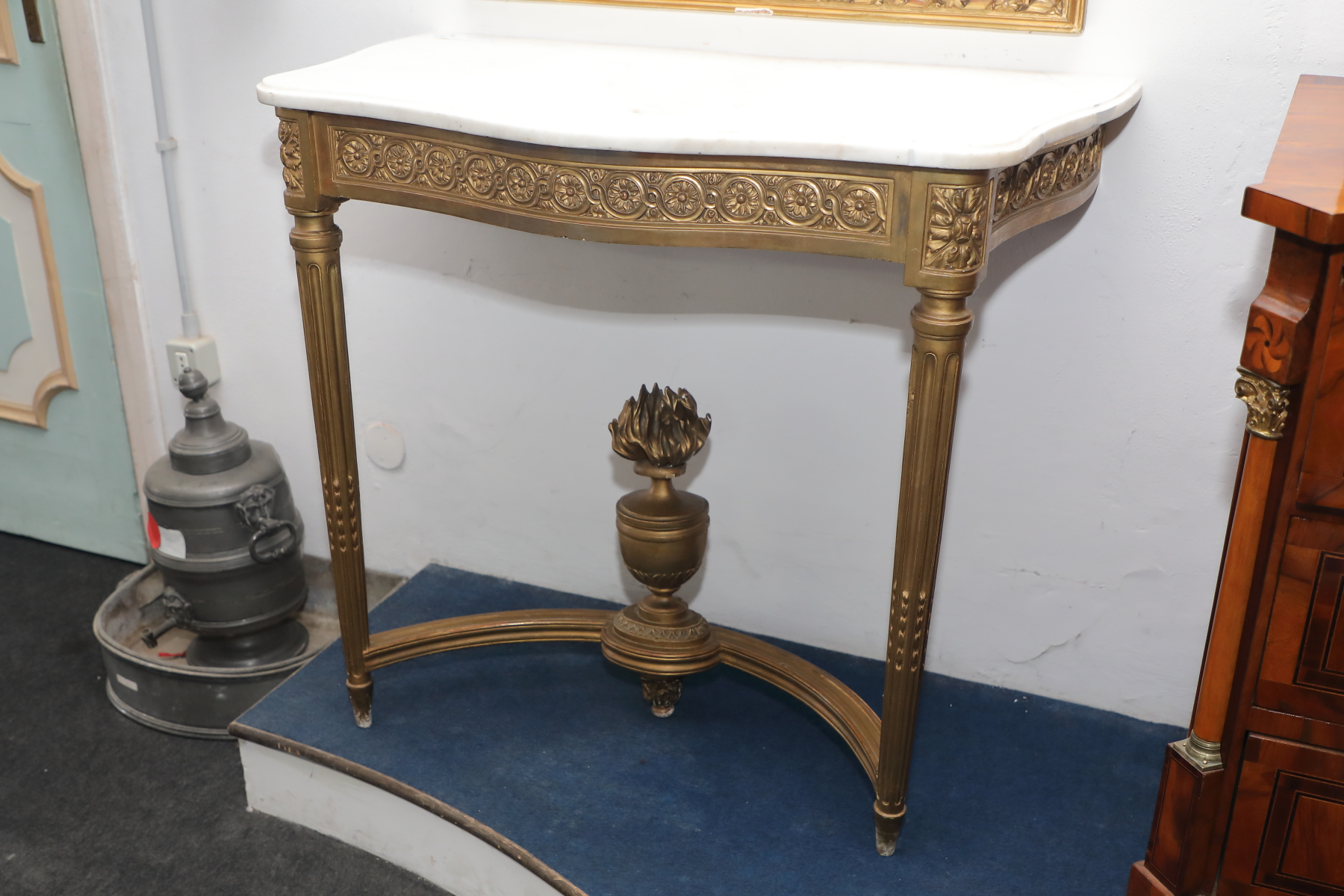 Consolle in legno dorato con piano di marmo bianco epoca 800 - Consolle Consolle in legno dorato con piano di marmo bianco epoca 800 - Consolle