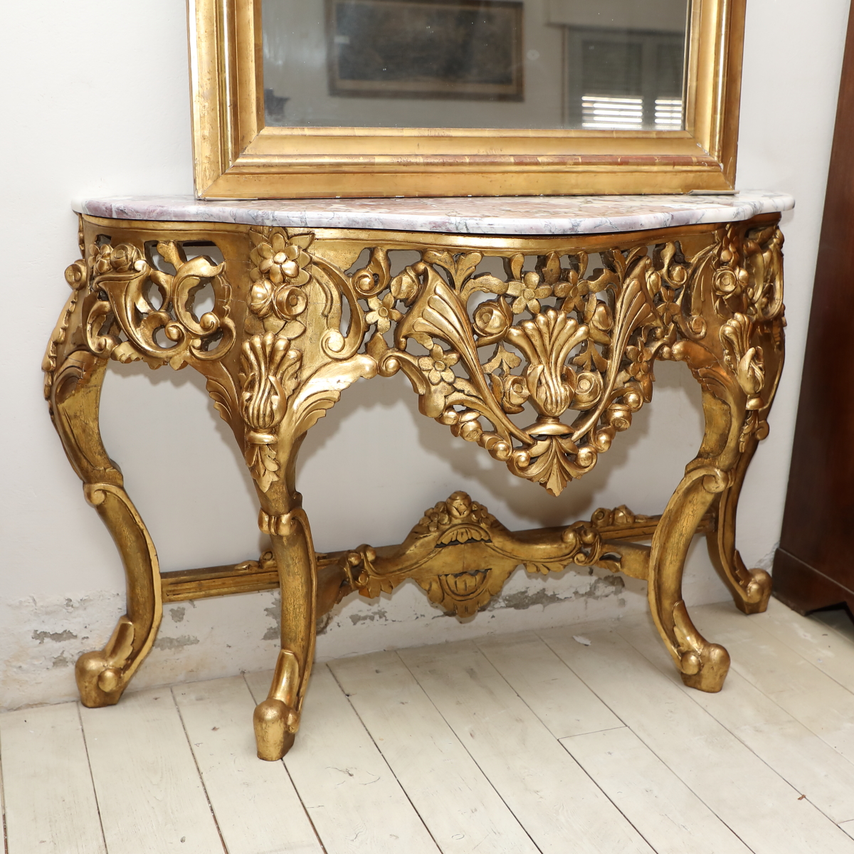 Consolle mossa in legno dorato con piano in marmo violetto epoca 800 - Consolle Consolle mossa in legno dorato con piano in marmo violetto epoca 800 - Consolle