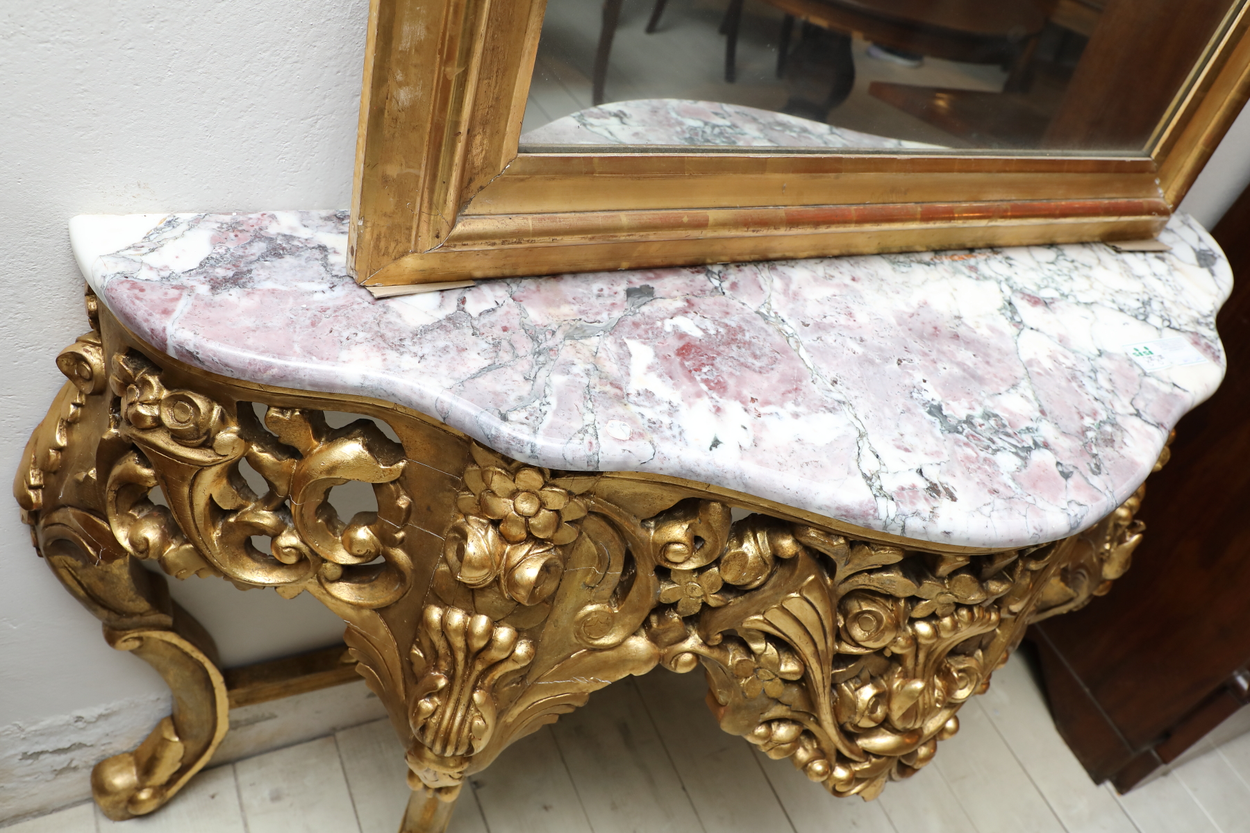 Consolle mossa in legno dorato con piano in marmo violetto epoca 800 - Consolle Consolle mossa in legno dorato con piano in marmo violetto epoca 800 - Consolle