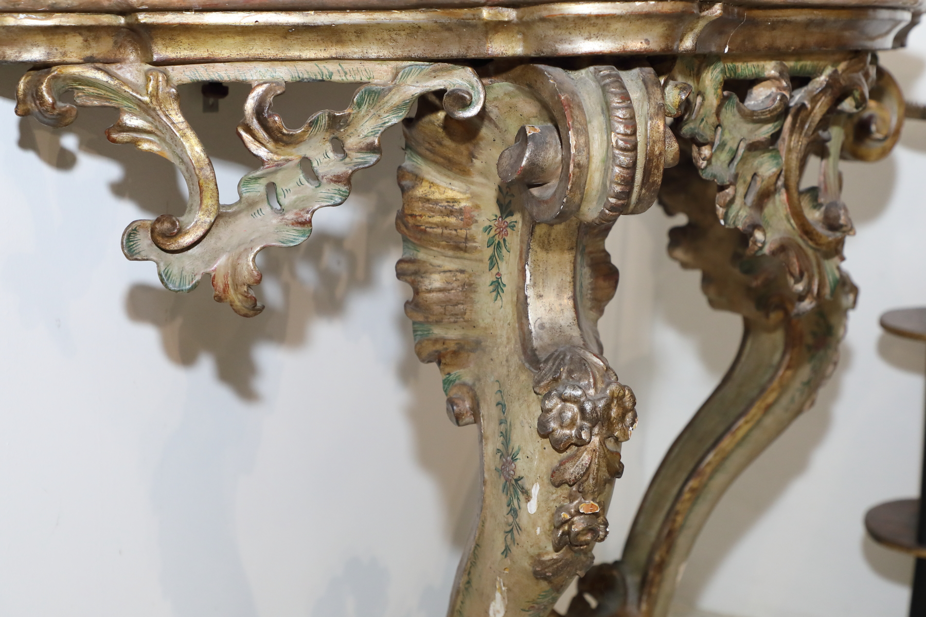 Consolle di origine italiana laccata e dipinta epoca 700 - Consolle Consolle di origine italiana laccata e dipinta epoca 700 - Consolle