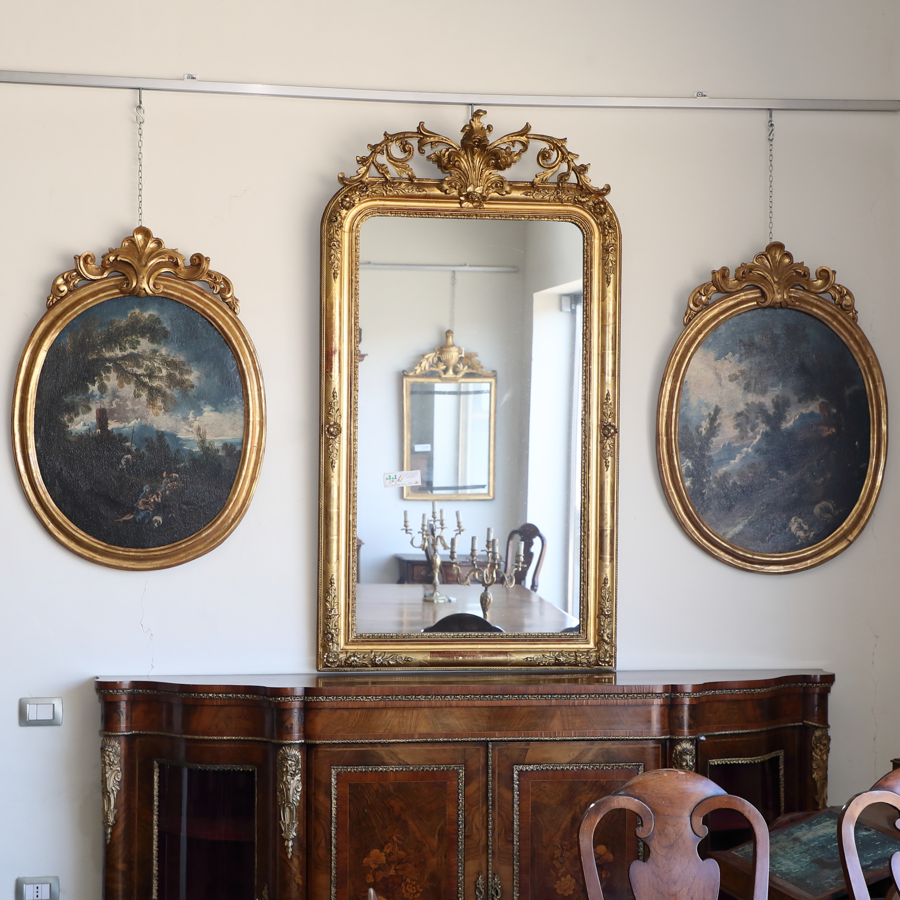 Coppia di Vasi in porcellana di gusto orientale fine 800 - Complementi d'arredo Coppia di Vasi in porcellana di gusto orientale fine 800 - Complementi d'arredo