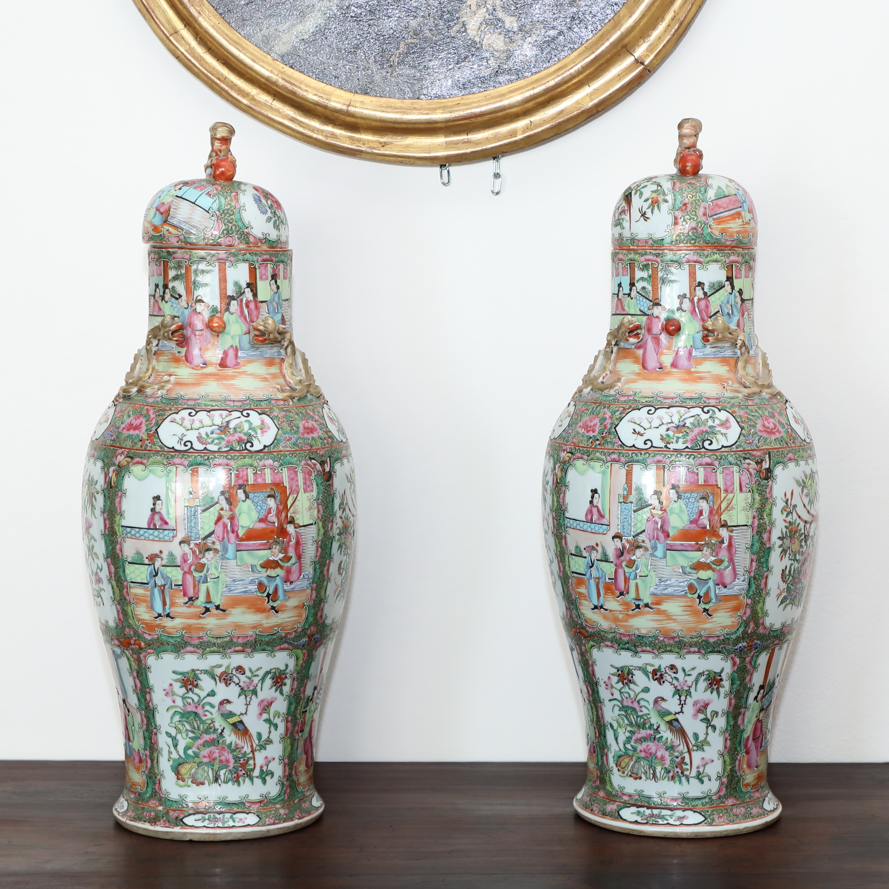 Coppia di Vasi in porcellana di gusto orientale fine 800 - Complementi d'arredo Coppia di Vasi in porcellana di gusto orientale fine 800 - Complementi d'arredo