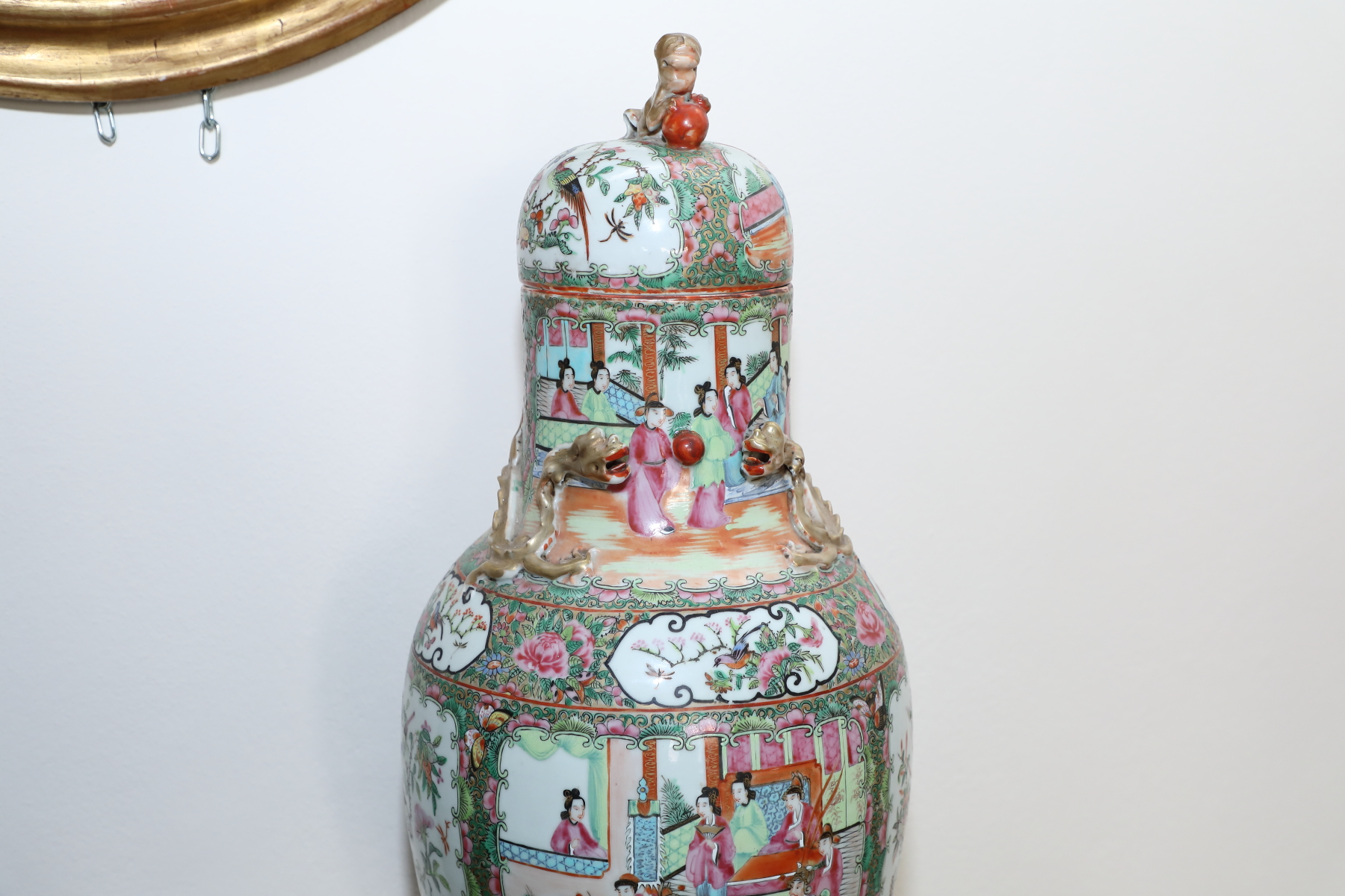 Coppia di Vasi in porcellana di gusto orientale fine 800 - Complementi d'arredo Coppia di Vasi in porcellana di gusto orientale fine 800 - Complementi d'arredo