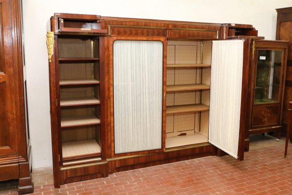 Libreria a 4 ante di cui vetri centrali e bronzi dorati - Librerie