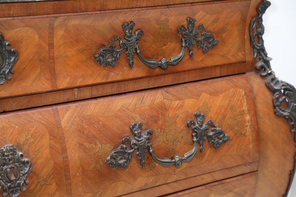 Grande comò Napoleone III  intarsiato con piano in marmo - Comò