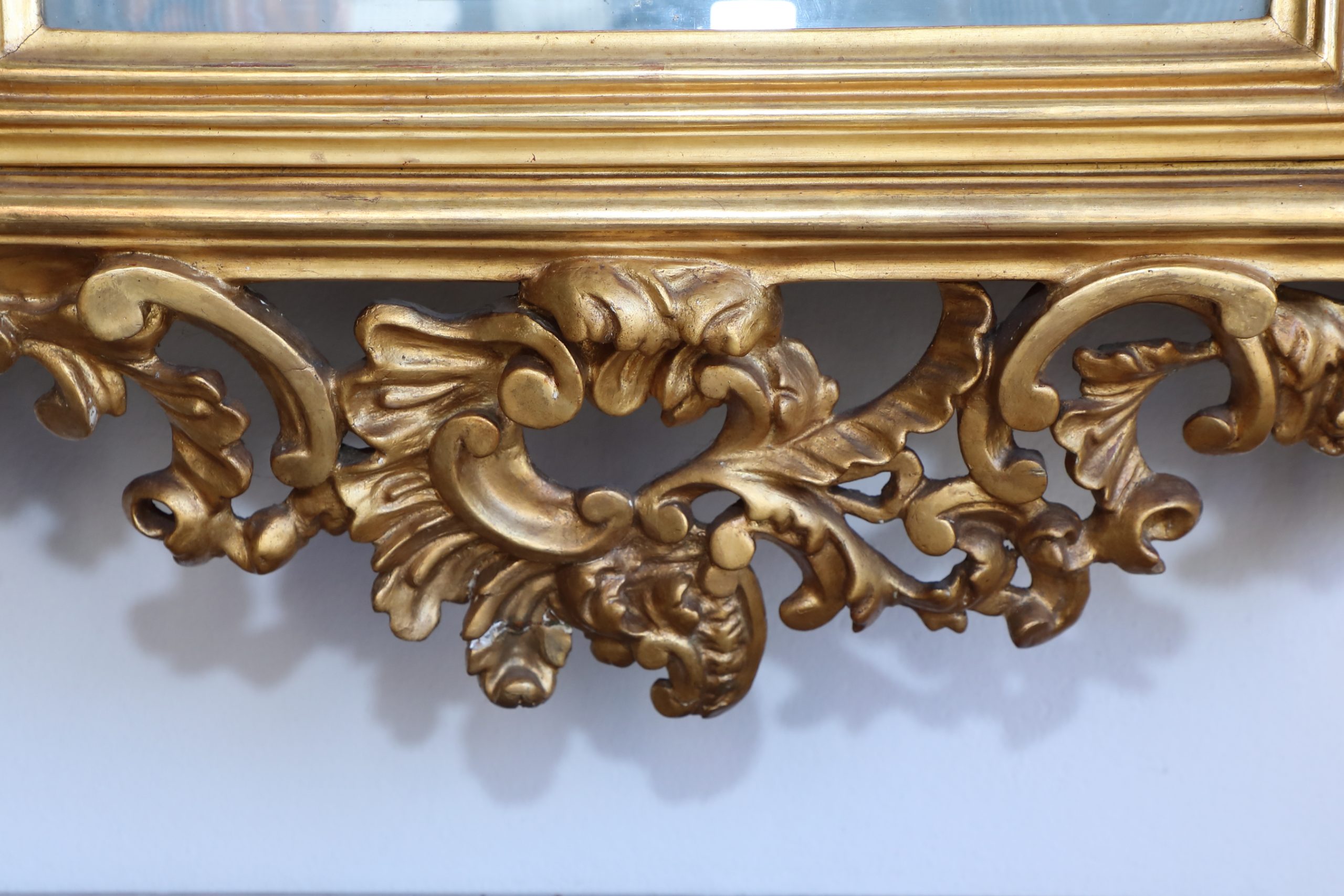 Coppia di vetrine pensili in legno dorato epoca seconda metà 800 - Vetrine Coppia di vetrine pensili in legno dorato epoca seconda metà 800 - Vetrine